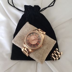 Kenneth Cole Rose Gold-Tone Ladies Watch